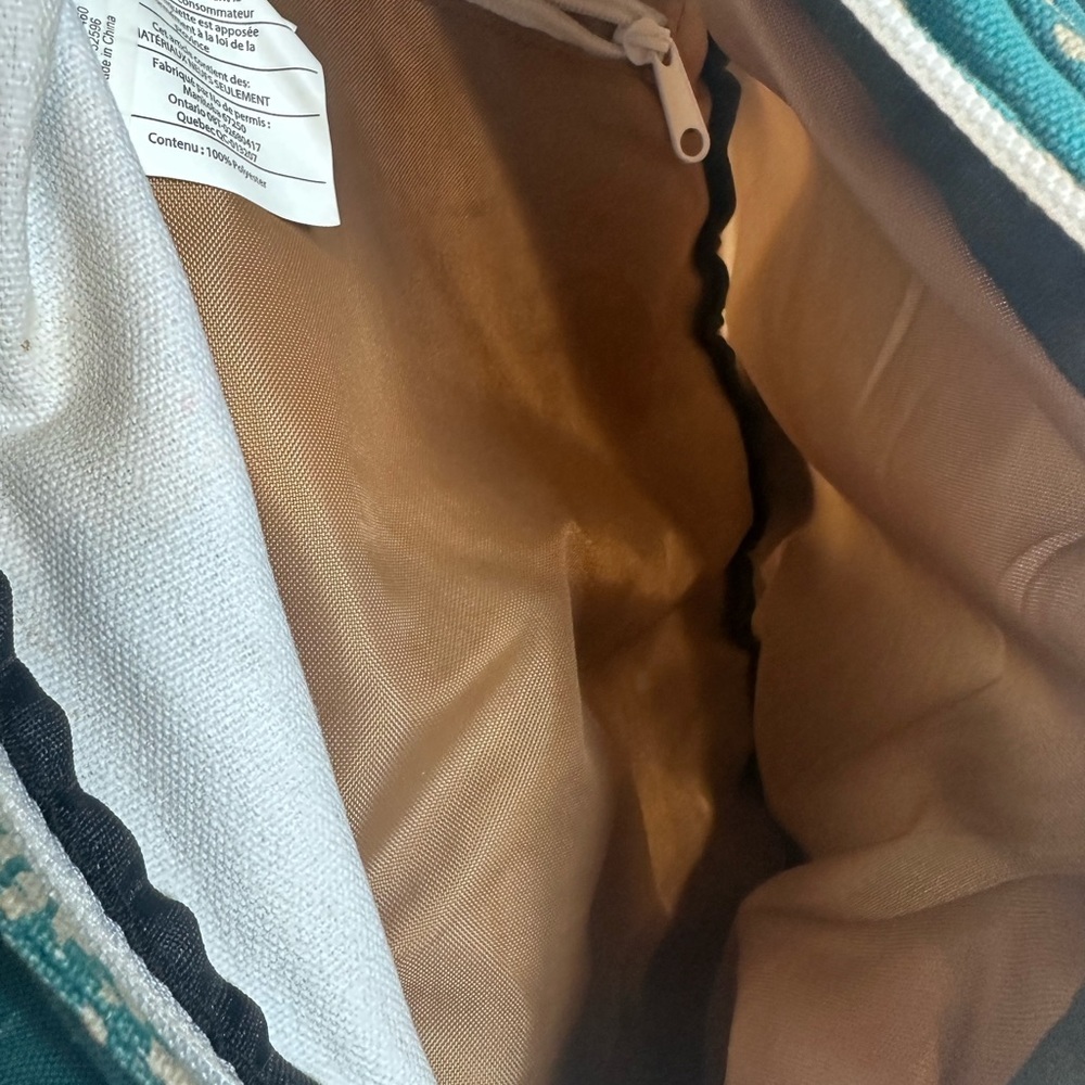 Kavu green Rope Sling Bag with pineapple print - Picture 13 of 14